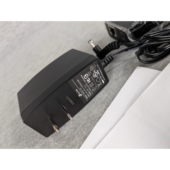 TP-Link TL-PoE150S Gigabit PoE Injector Adapter - Picture 10 of 12